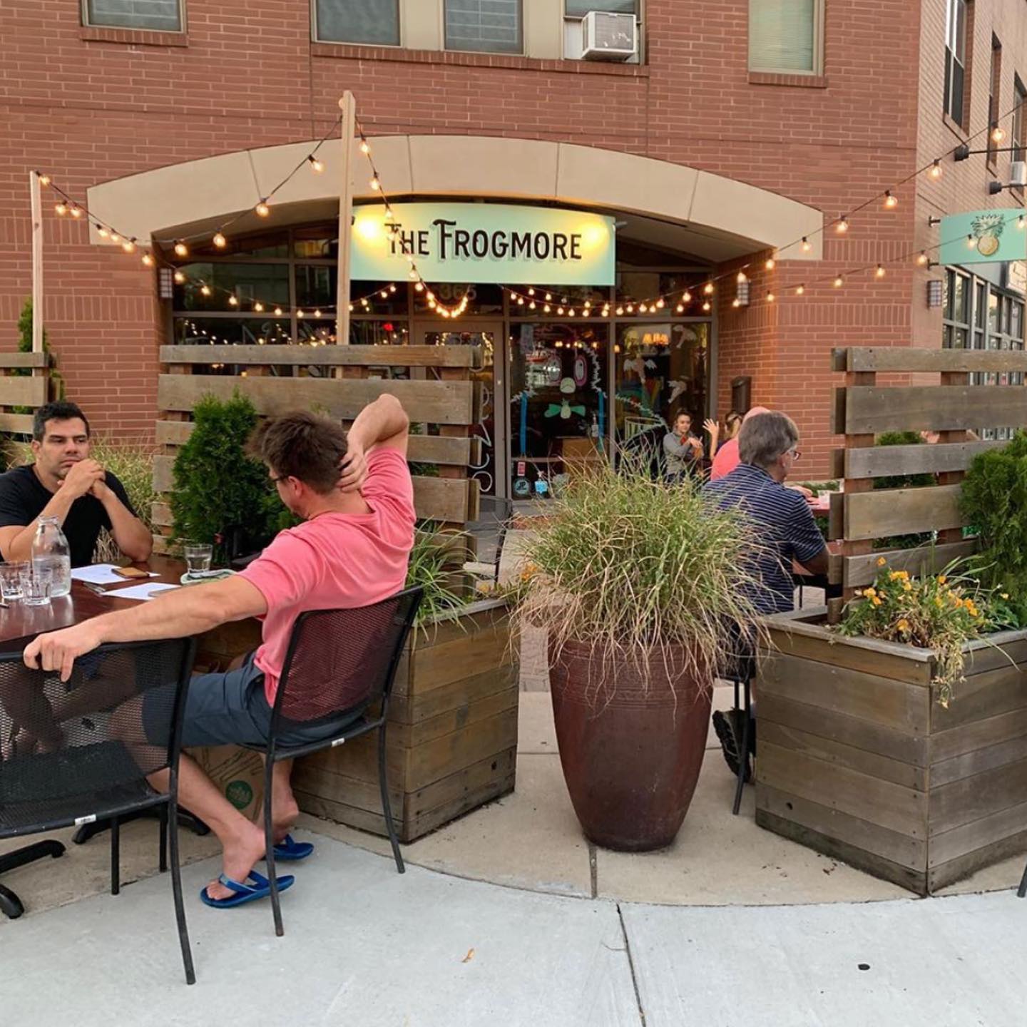 alt tagsay goodbye to the frogmore this beloved southern inspired haunt is closing its doors for good at th 4